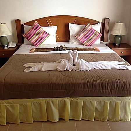 Mt Hotel Patong Phuket Exterior foto